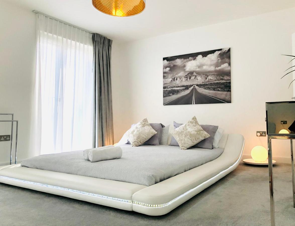 Panoramic Park And City Penthouses Retreat Лондон Екстериор снимка